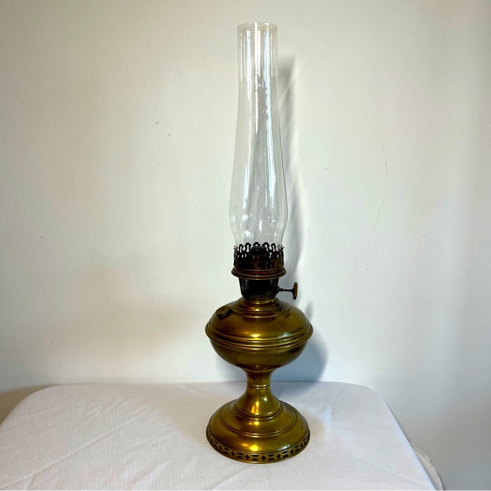Aladdin Brass Kerosene Lamp 1919-1920 Beautiful!!!  Antique